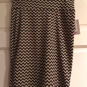 LuLaRoe Chevron Cassie skirt